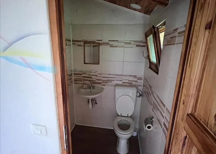 Domacija Paternoster خيمة فخمة